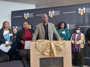 Dr. Waleek Boone closes out the 16th Annual Social Work Conference (Photo by David Gil de Rubio)