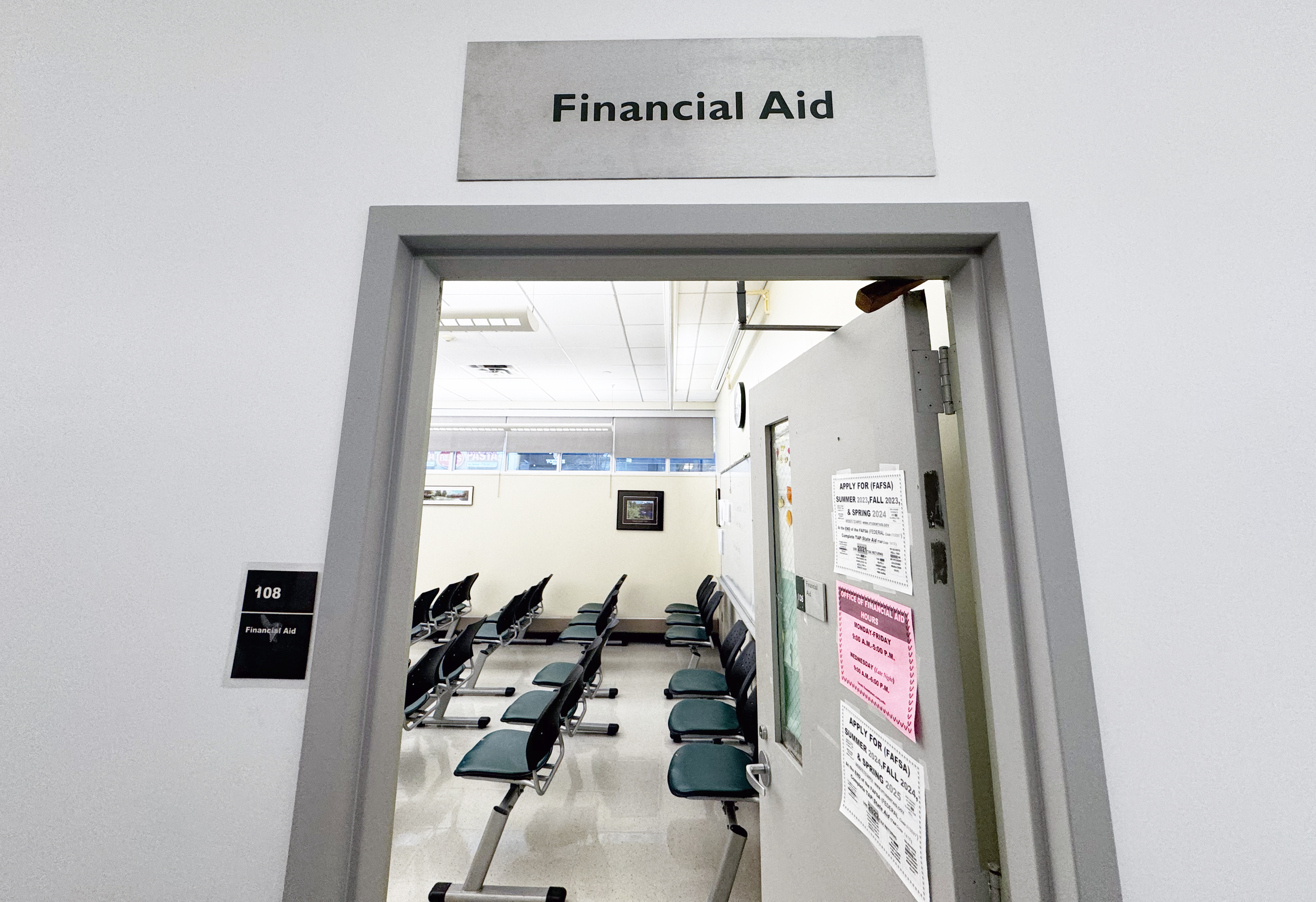 entrance to Financial Aid office.