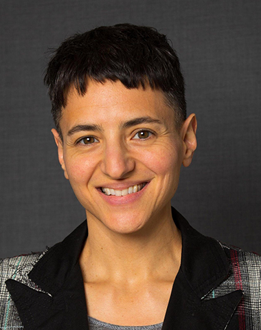 Professor Vivian Babuts Diaz